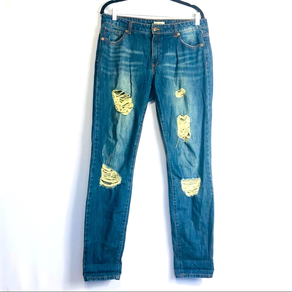 Forever 21 Premium denim Skinny Rip Blue Jean. 29. Classy